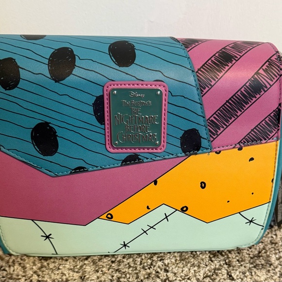 Brand NEW Loungefly Nightmare Before Christmas Sally Inspired Crossbody Bag - Picture 2 of 5